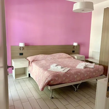 Le Ninfe בית הארחה 3*